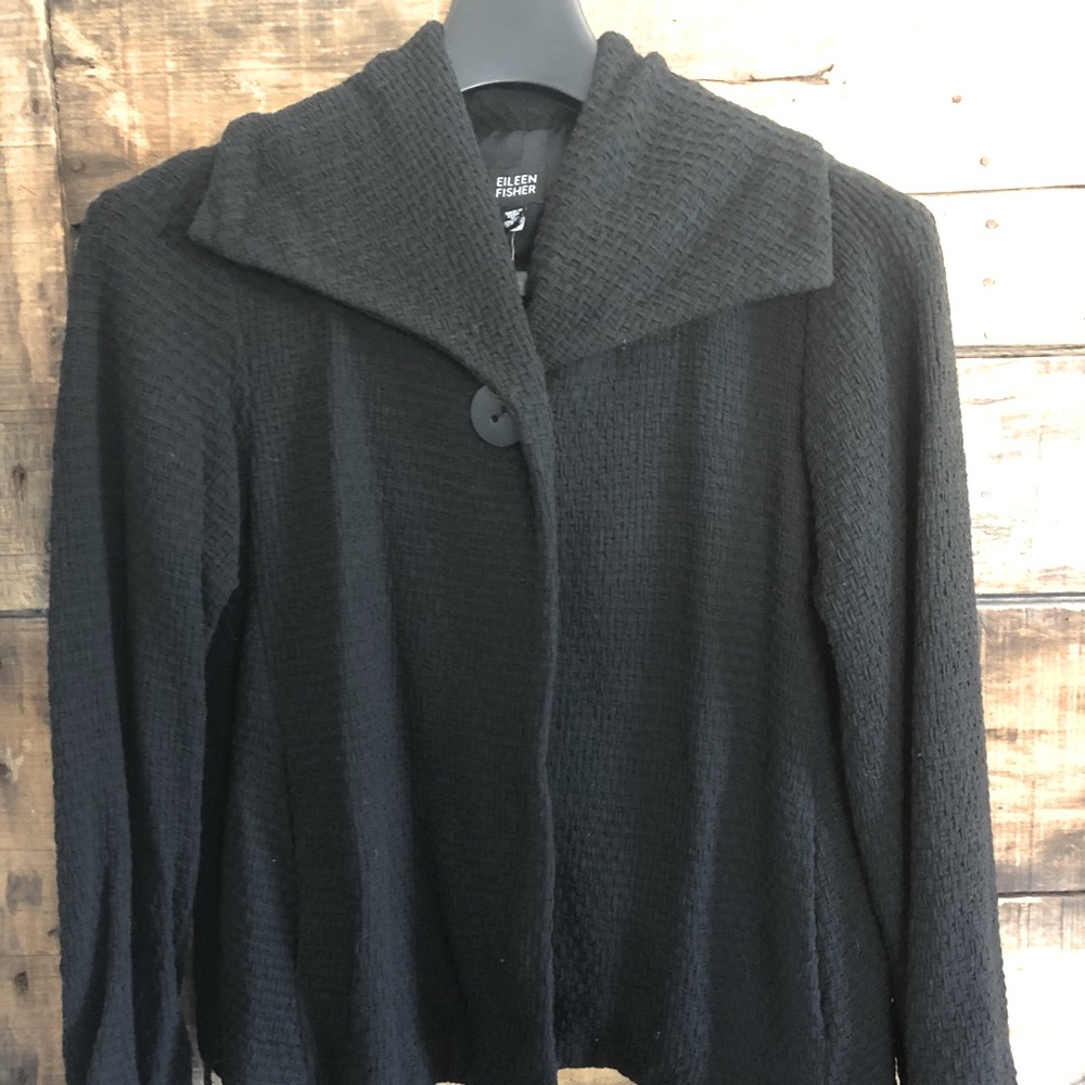 Eileen Fisher portrait collar short coat